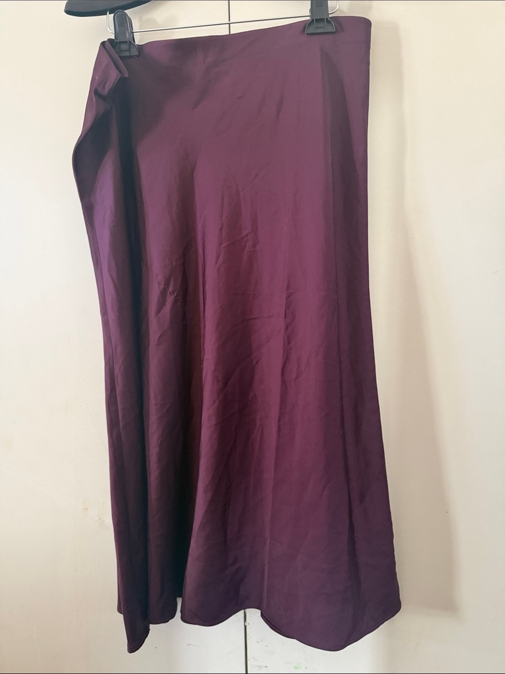 Women's Plum Satin Midi Skirt